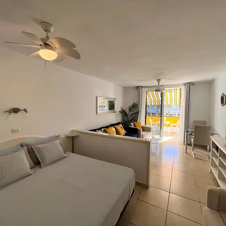 Seaview Modern Studio شقة *